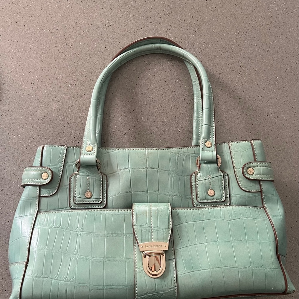 Liz Claiborne Crocodile-Embossed Handbag 🎉 Never Worn!